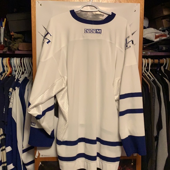 Toronto Maple Leafs CCM Jersey - Picture 4 of 5